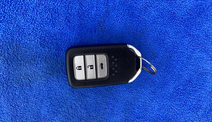 2017 Honda City 1.5L I-VTEC V MT, Petrol, Manual, 41,888 km, Key Close Up