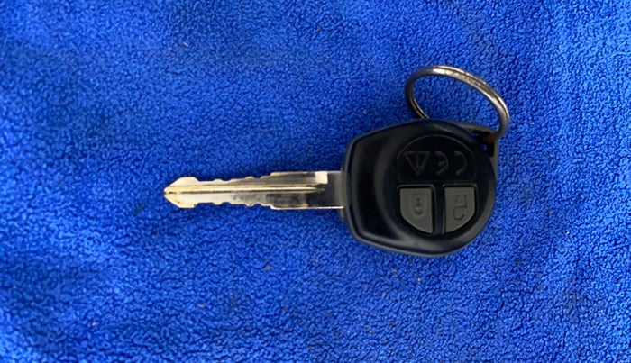 2018 Maruti Swift VXI, Petrol, Manual, 78,832 km, Key Close Up