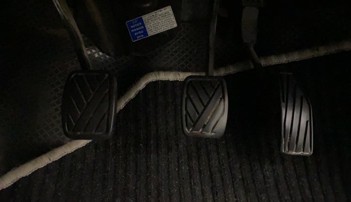 2018 Maruti Swift VXI, Petrol, Manual, 78,832 km, Pedals