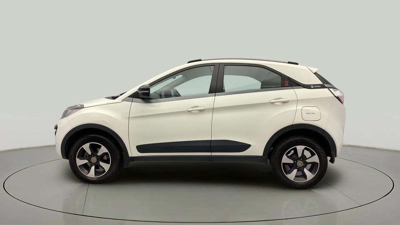 2018 Tata NEXON XZA PLUS DIESEL, Diesel, Automatic, 90,913 km, Left Side