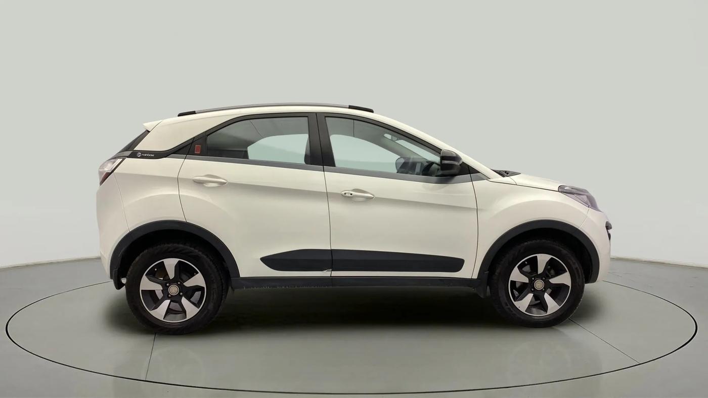 2018 Tata NEXON XZA PLUS DIESEL, Diesel, Automatic, 90,913 km, Right Side View