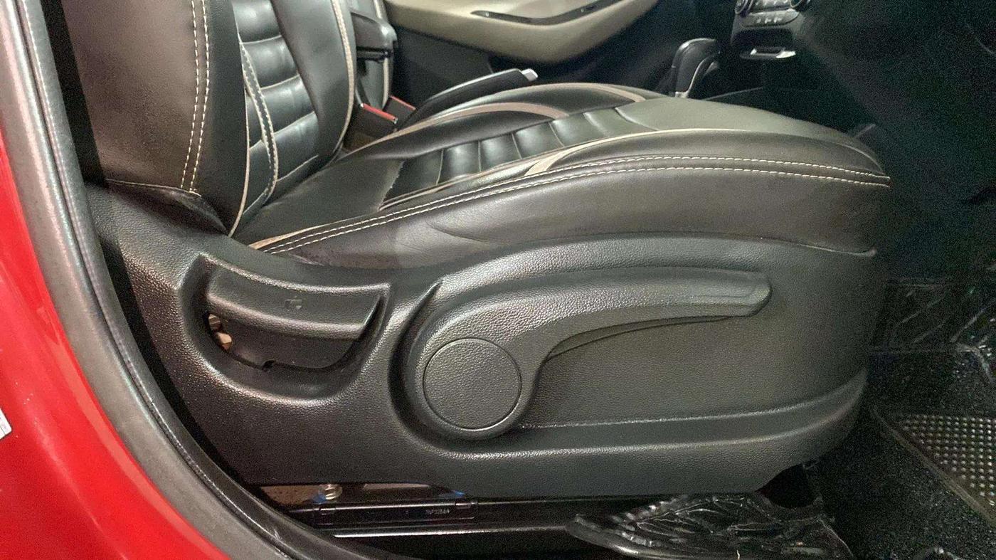 2018 Hyundai Elite i20 ASTA 1.2  CVT, Petrol, Automatic, 63,925 km, Driver Side Adjustment Panel