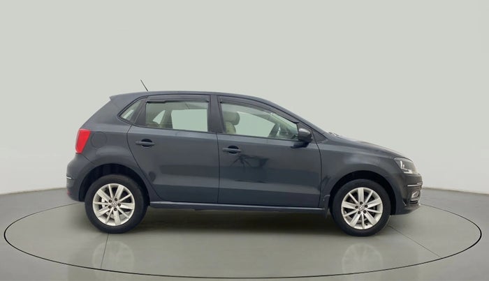 2016 Volkswagen Polo HIGHLINE1.2L, Petrol, Manual, 54,430 km, Right Side View