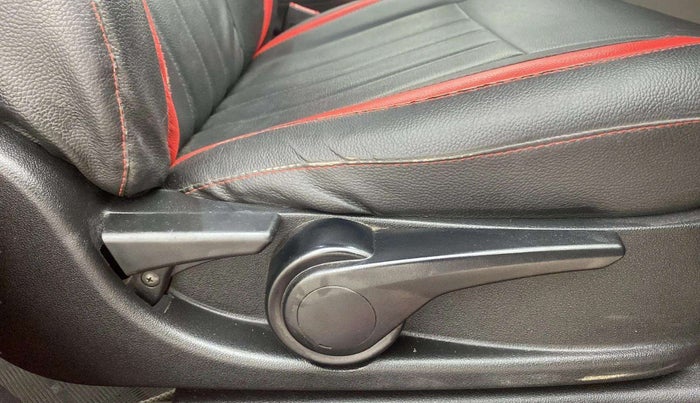 2018 Tata Tiago XZA PETROL, Petrol, Automatic, 28,225 km, Driver Side Adjustment Panel