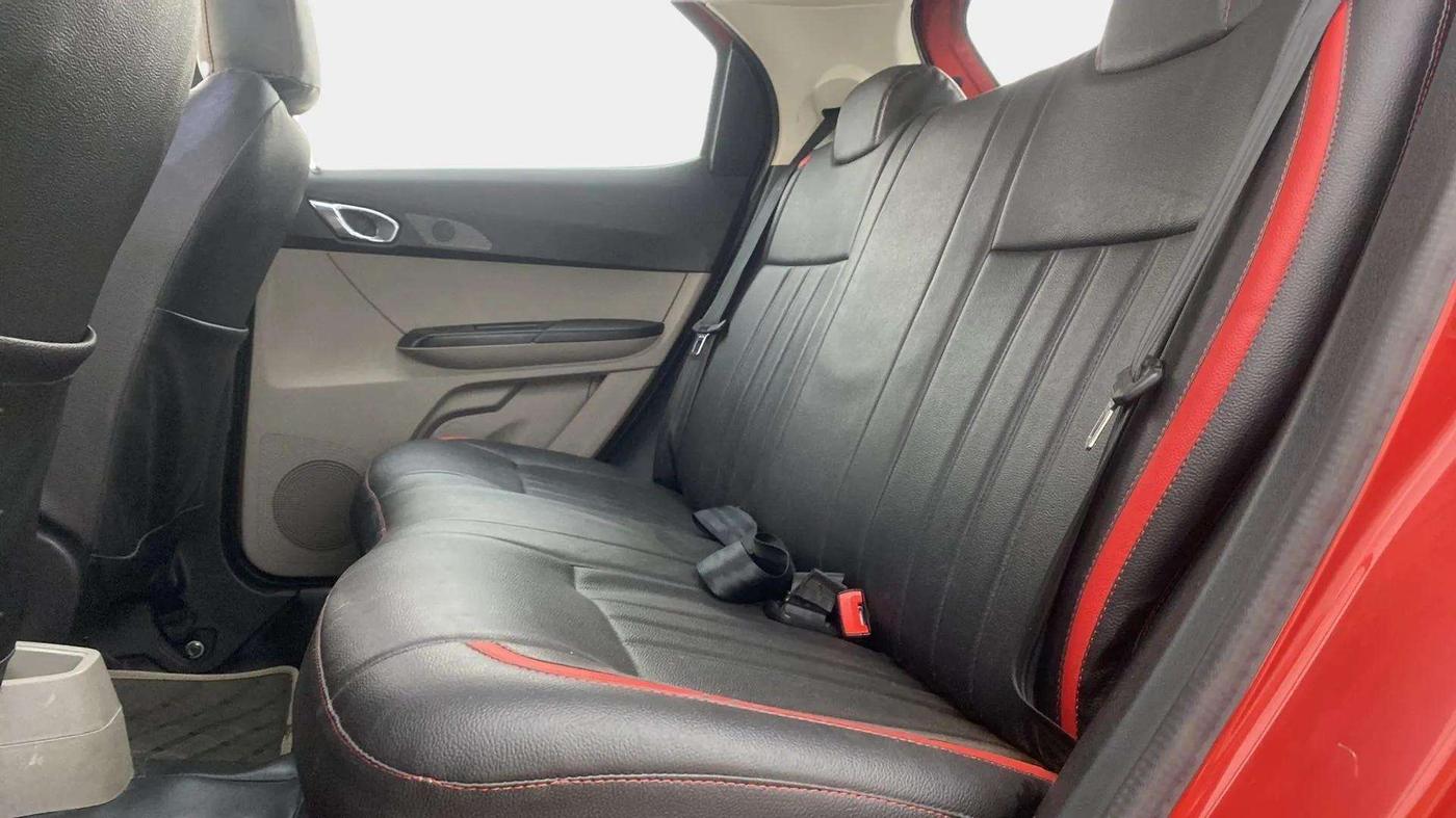 2018 Tata Tiago XZA PETROL, Petrol, Automatic, 28,225 km, Right Side Rear Door Cabin