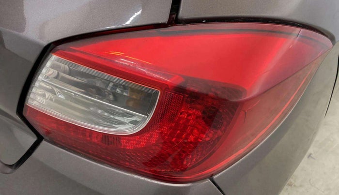 2017 Tata Tiago XE PETROL, Petrol, Manual, 99,182 km, Right tail light - Minor damage