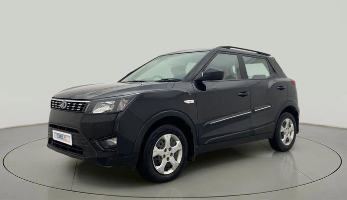 2019 Mahindra XUV300 W6 1.2 PETROL, Petrol, Manual, 50,455 km, Left Front Diagonal