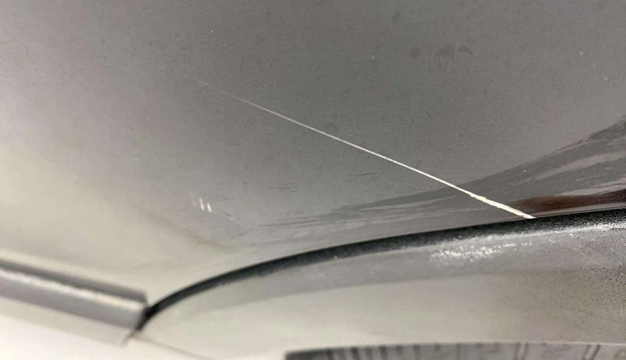 2019 Mahindra XUV300 W6 1.2 PETROL, Petrol, Manual, 50,455 km, Rear left door - Minor scratches