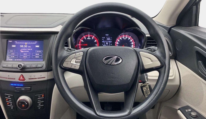 2019 Mahindra XUV300 W6 1.2 PETROL, Petrol, Manual, 50,455 km, Steering Wheel Close Up