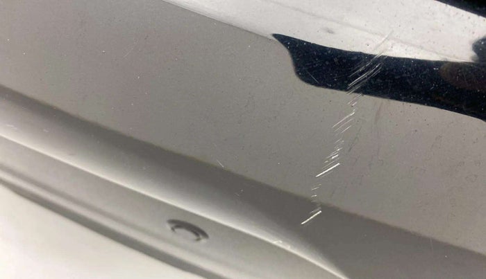 2019 Mahindra XUV300 W6 1.2 PETROL, Petrol, Manual, 50,455 km, Rear bumper - Minor scratches