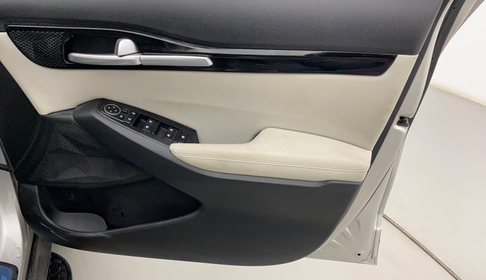 2022 KIA SELTOS HTX IVT 1.5 PETROL, Petrol, Automatic, 29,667 km, Driver Side Door Panels Control