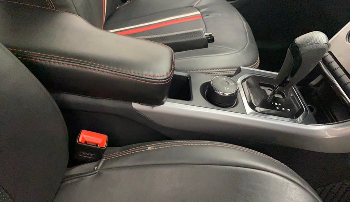 2021 Tata NEXON XMA SUNROOF PETROL, Petrol, Automatic, 31,998 km, Gear Lever