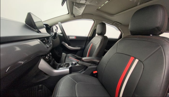 2021 Tata NEXON XMA SUNROOF PETROL, Petrol, Automatic, 31,998 km, Right Side Front Door Cabin