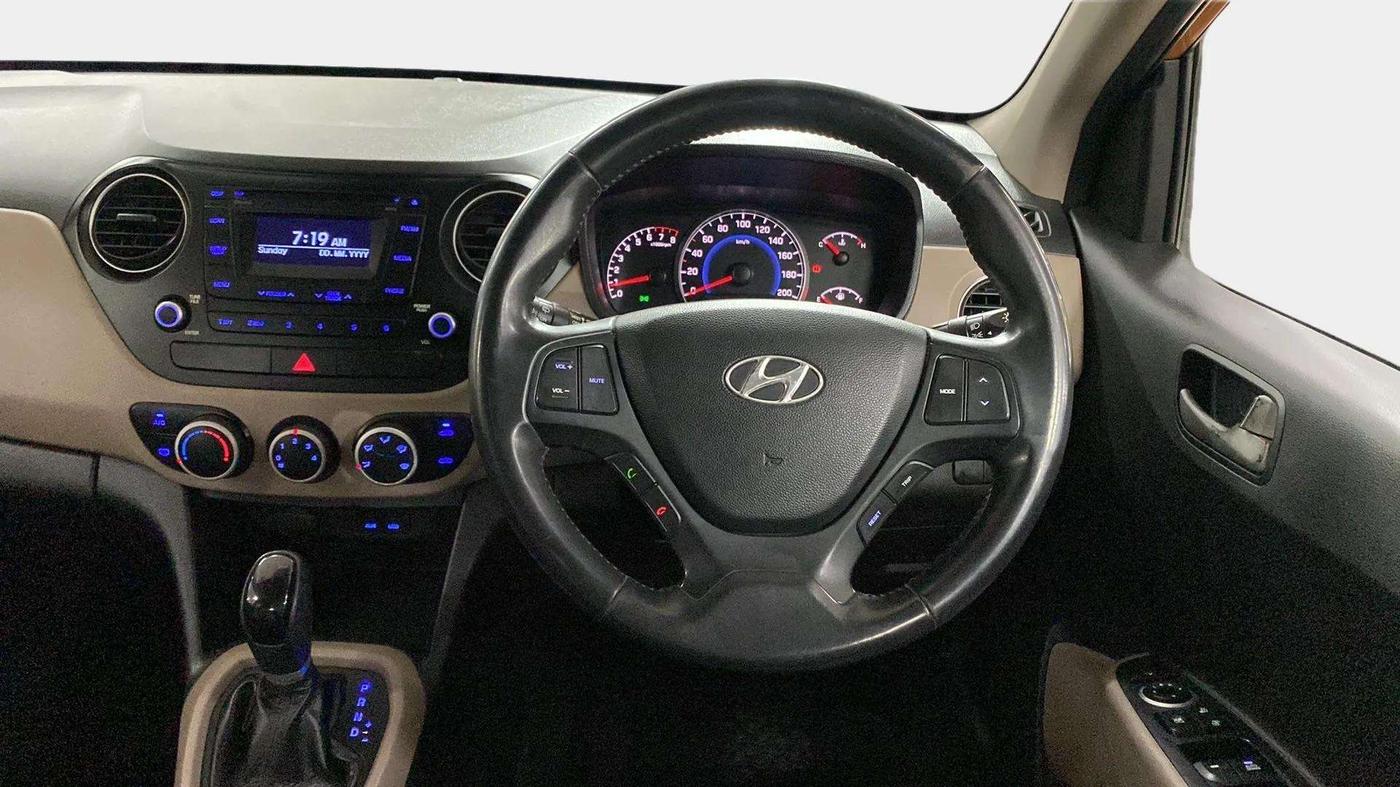 2015 Hyundai Grand i10 ASTA AT 1.2 KAPPA VTVT, Petrol, Automatic, 73,856 km, Steering Wheel Close Up