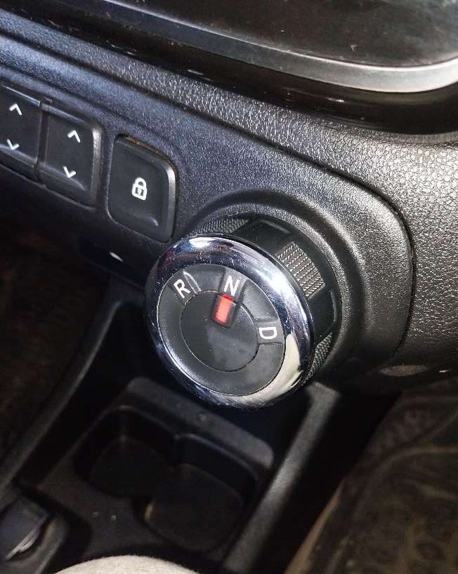 2019 Renault Kwid RXT 1.0 AMT (O), Petrol, Automatic, 36,316 km, Gear Lever