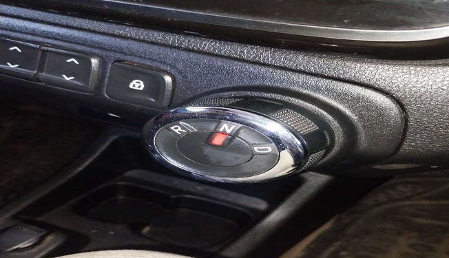 2019 Renault Kwid RXT 1.0 AMT (O), Petrol, Automatic, 36,316 km, Gear Lever