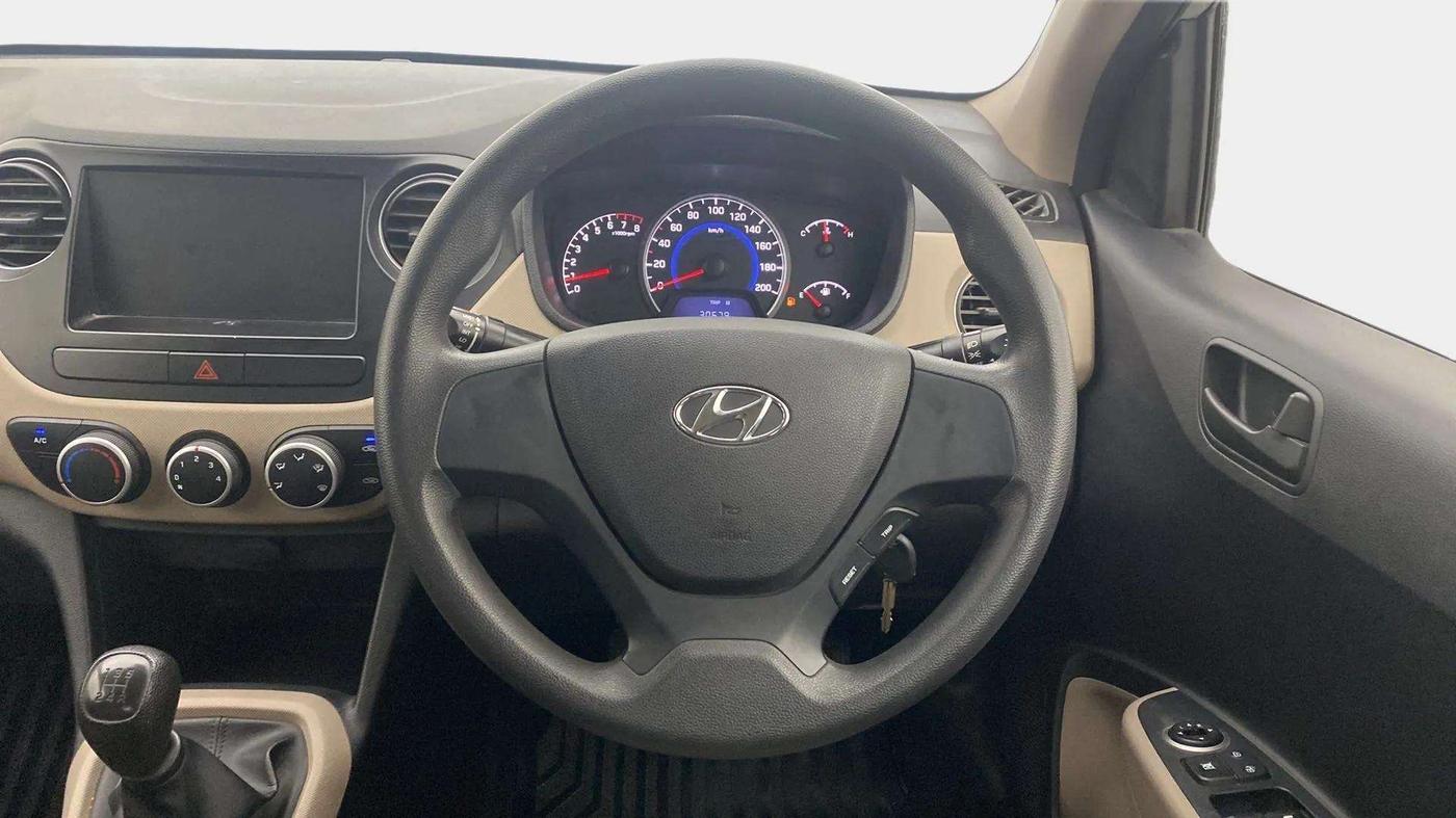 2017 Hyundai Grand i10 MAGNA 1.2 KAPPA VTVT, Petrol, Manual, 15,985 km, Steering Wheel Close Up