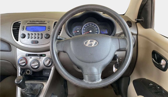 2014 Hyundai i10 SPORTZ 1.1, Petrol, Manual, 73,152 km, Steering Wheel Close Up