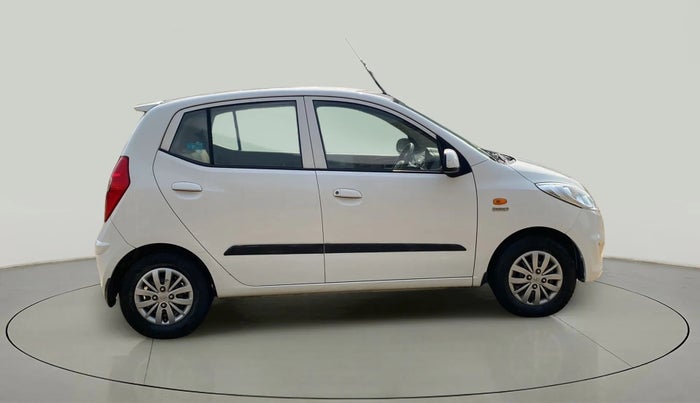 2014 Hyundai i10 SPORTZ 1.1, Petrol, Manual, 73,152 km, Right Side View
