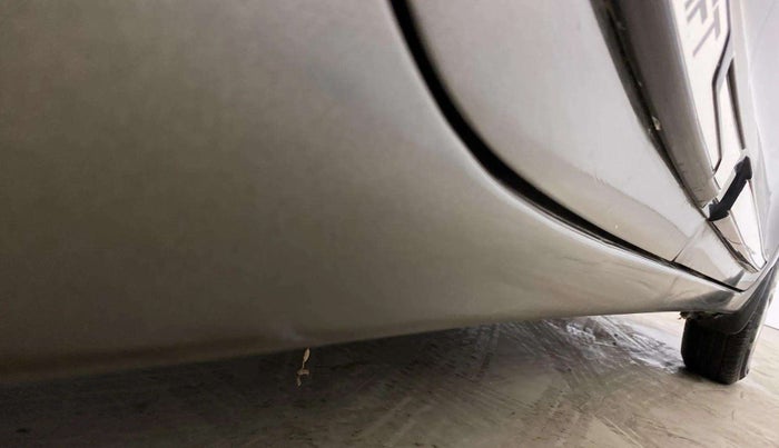 2019 Maruti Swift VXI, Petrol, Manual, 29,063 km, Right running board - Minor scratches