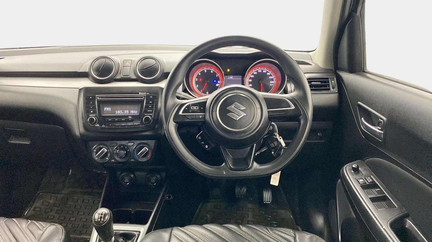 2019 Maruti Swift VXI, Petrol, Manual, 29,063 km, Steering Wheel Close Up
