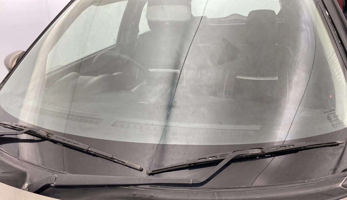 2019 Maruti Swift VXI, Petrol, Manual, 29,063 km, Front windshield - Minor spot on windshield