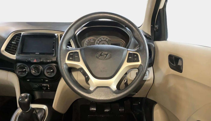 2020 Hyundai NEW SANTRO MAGNA 1.1 CORPORATE EDITION, CNG, Manual, 64,217 km, Steering Wheel Close Up