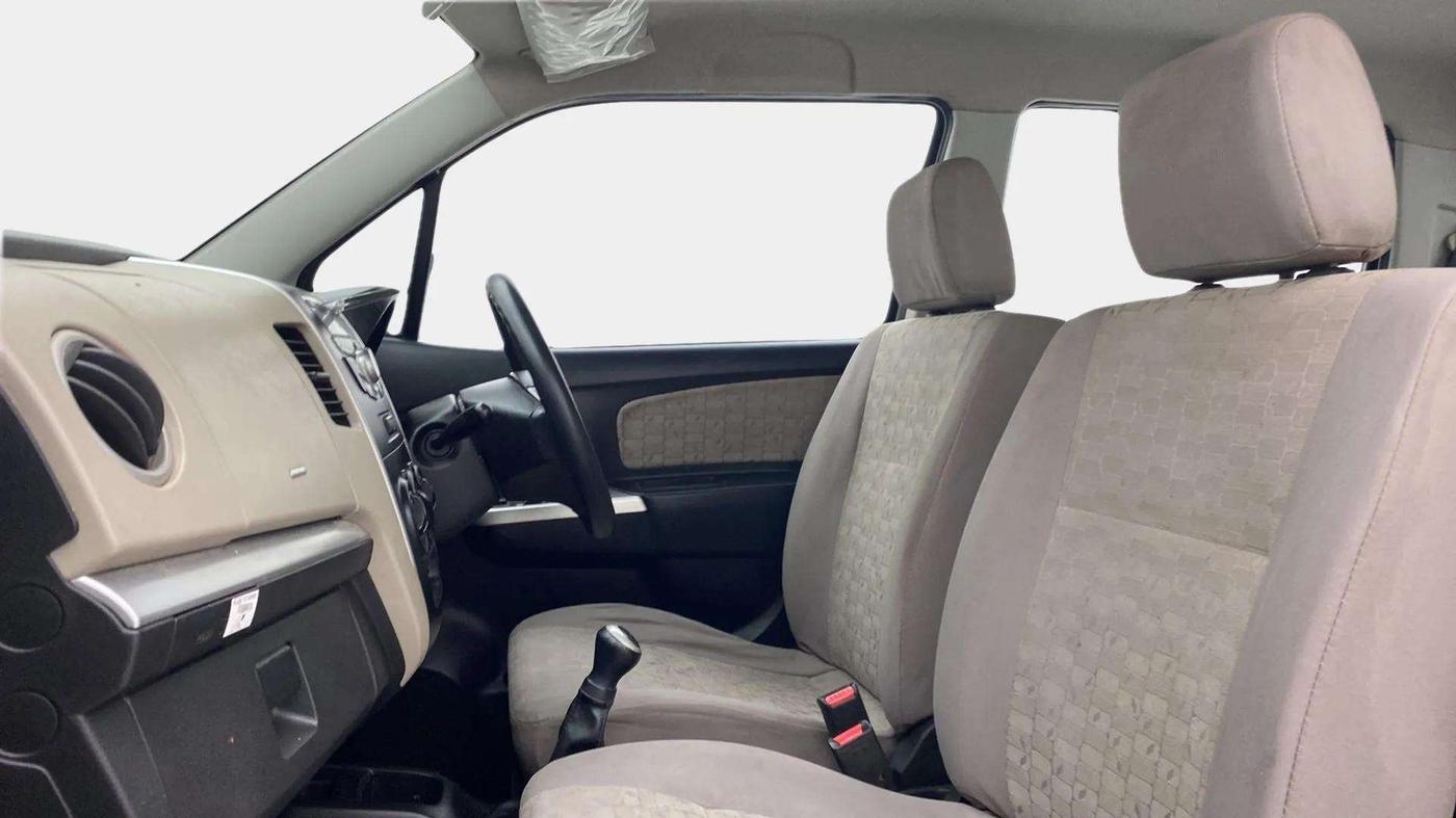 2015 Maruti Wagon R 1.0 VXI, Petrol, Manual, 30,580 km, Right Side Front Door Cabin