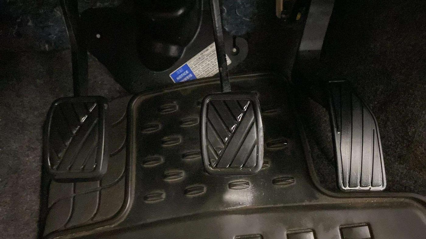 2014 Maruti Celerio ZXI, Petrol, Manual, 28,057 km, Pedals