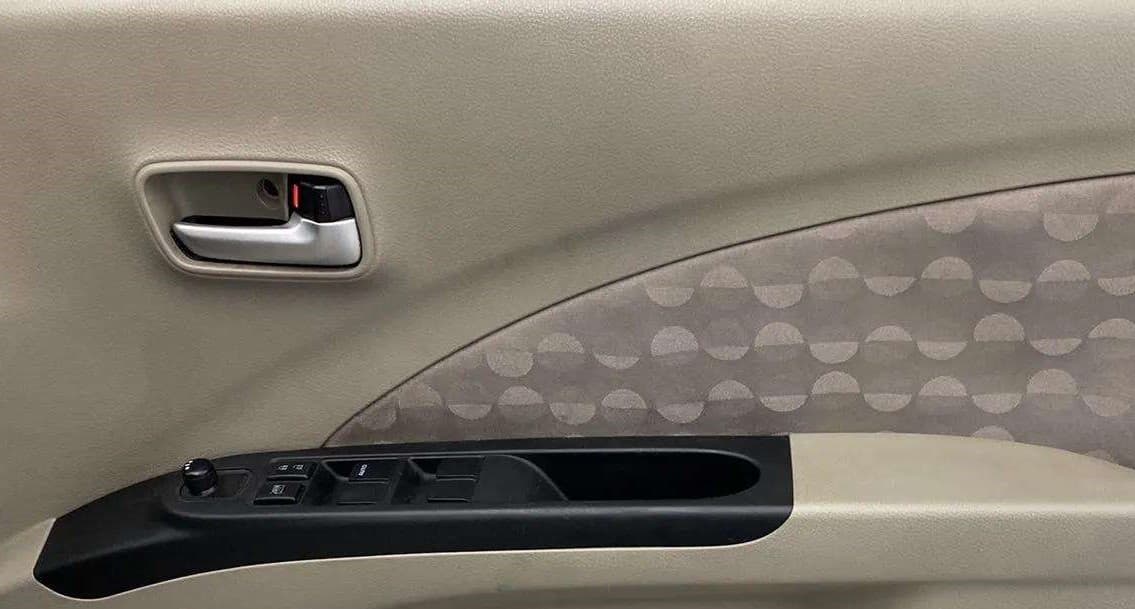 2014 Maruti Celerio ZXI, Petrol, Manual, 28,057 km, Driver Side Door Panels Control