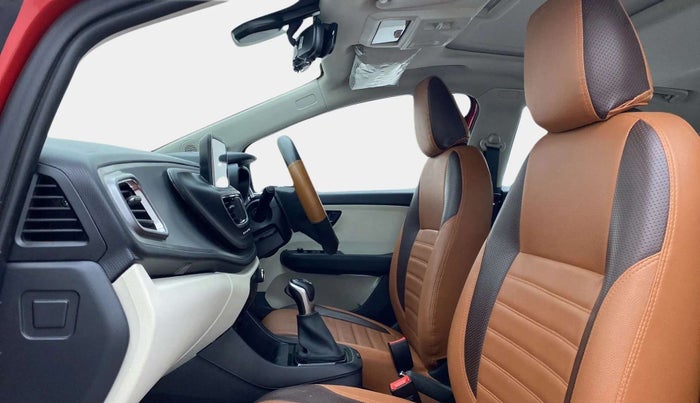 2023 Tata ALTROZ XMA Plus (S) DCT, Petrol, Automatic, 4,407 km, Right Side Front Door Cabin