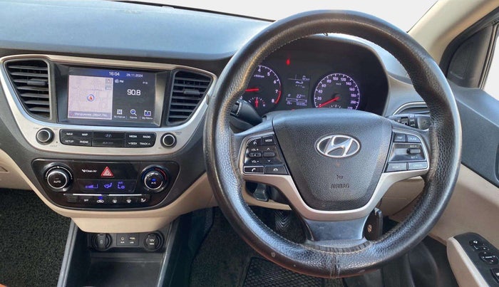 2018 Hyundai Verna 1.6 VTVT SX, Petrol, Manual, 90,994 km, Steering Wheel Close Up