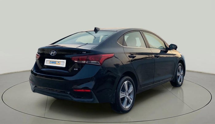 2018 Hyundai Verna 1.6 VTVT SX, Petrol, Manual, 90,994 km, Right Back Diagonal