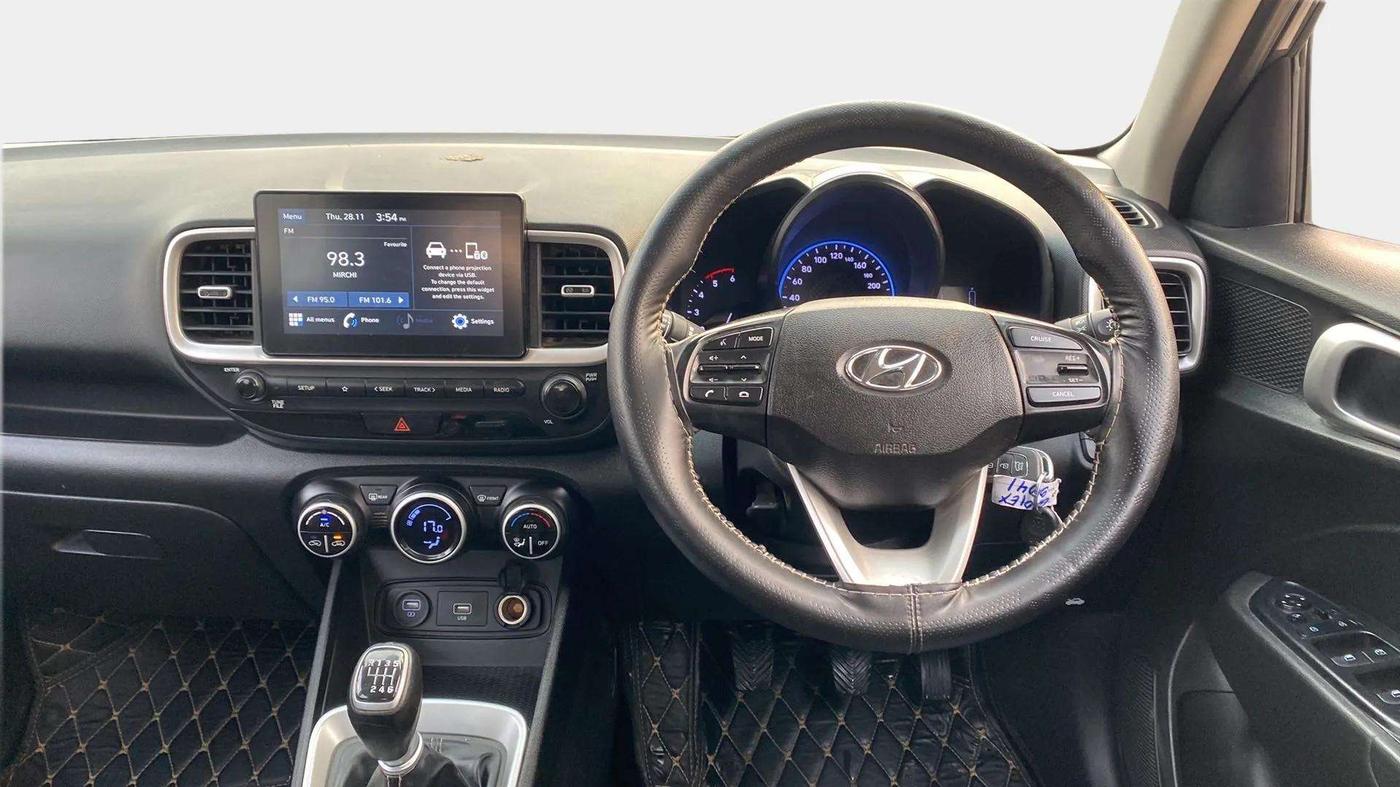 2020 Hyundai VENUE SX 1.5 CRDI, Diesel, Manual, 47,078 km, Steering Wheel Close Up