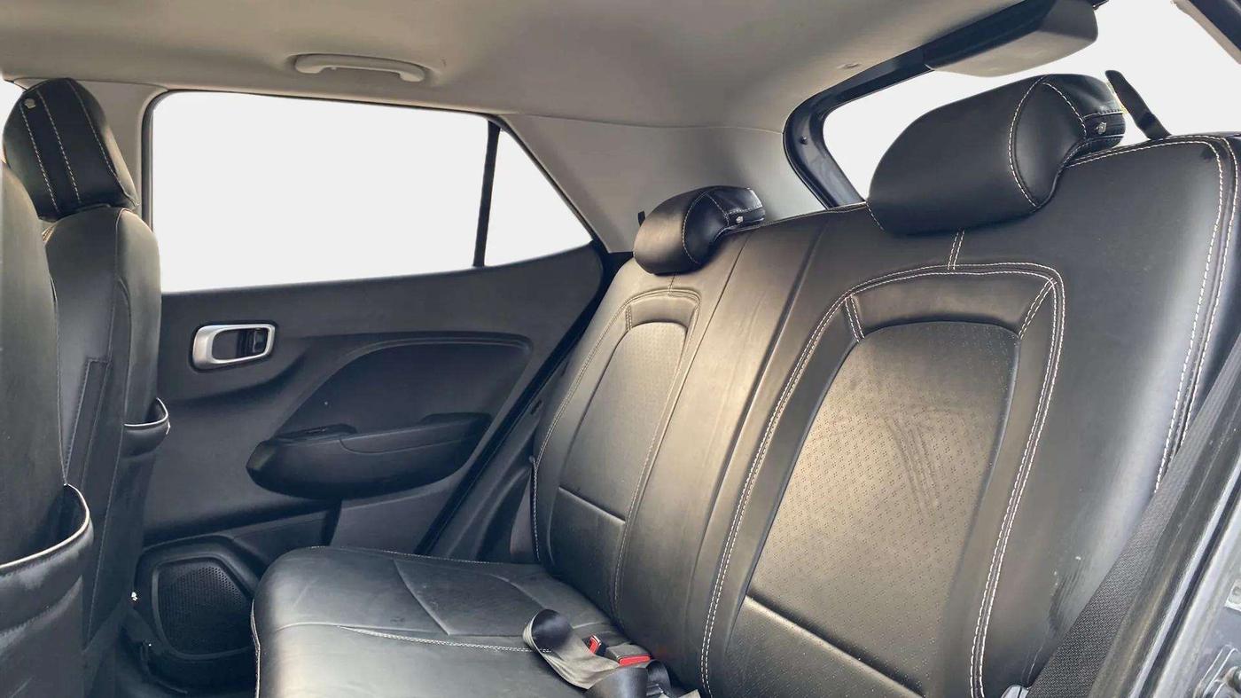 2020 Hyundai VENUE SX 1.5 CRDI, Diesel, Manual, 47,078 km, Right Side Rear Door Cabin