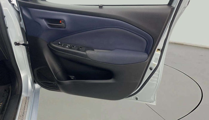 2022 Maruti Baleno DELTA PETROL 1.2, Petrol, Manual, 34,256 km, Driver Side Door Panels Control