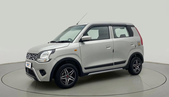 2024 Maruti New Wagon-R VXI 1.0 AMT, Petrol, Automatic, 2,799 km, Left Front Diagonal