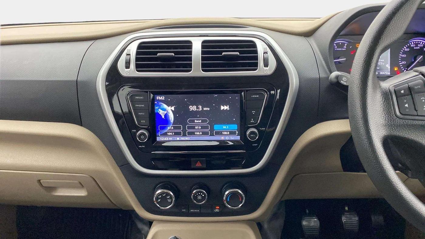 2023 Mahindra BOLERO NEO N 8, Diesel, Manual, 30,631 km, Air Conditioner
