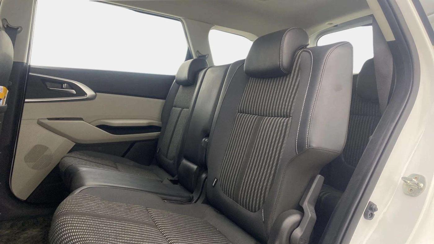 2022 KIA CARENS PRESTIGE 1.5 PETROL 7 STR, Petrol, Manual, 20,408 km, Right Side Rear Door Cabin
