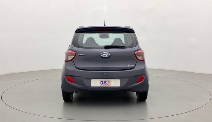 2016 Hyundai Grand i10 1.2 ASTA (O) AT, Petrol, Automatic, Back/Rear