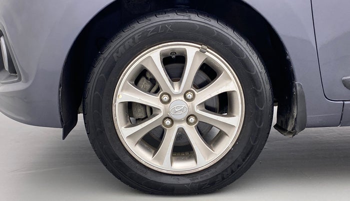 2016 Hyundai Grand i10 1.2 ASTA (O) AT, Petrol, Automatic, Left Front Wheel