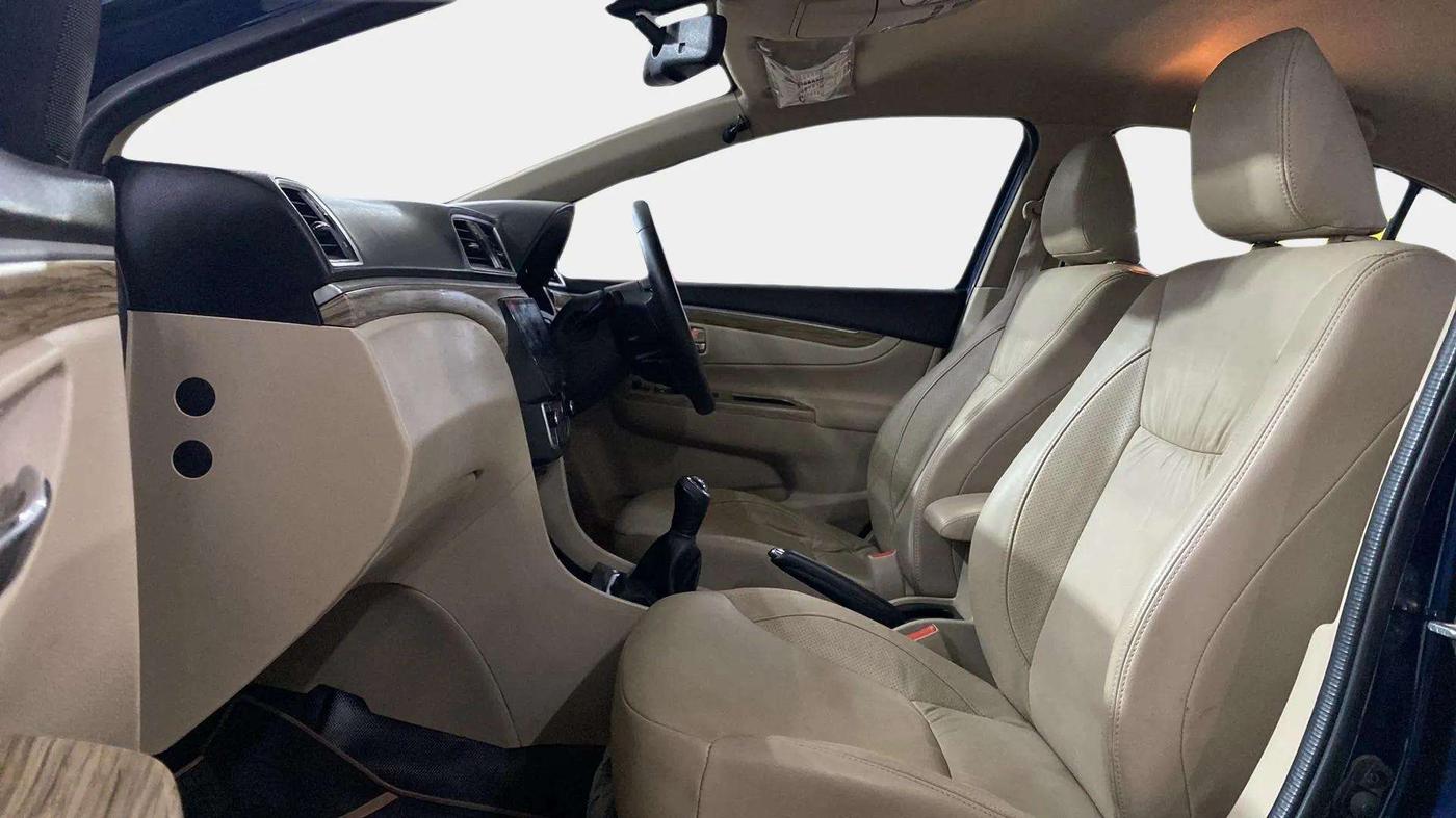 2022 Maruti Ciaz ALPHA 1.5 SHVS PETROL, Petrol, Manual, 54,559 km, Right Side Front Door Cabin