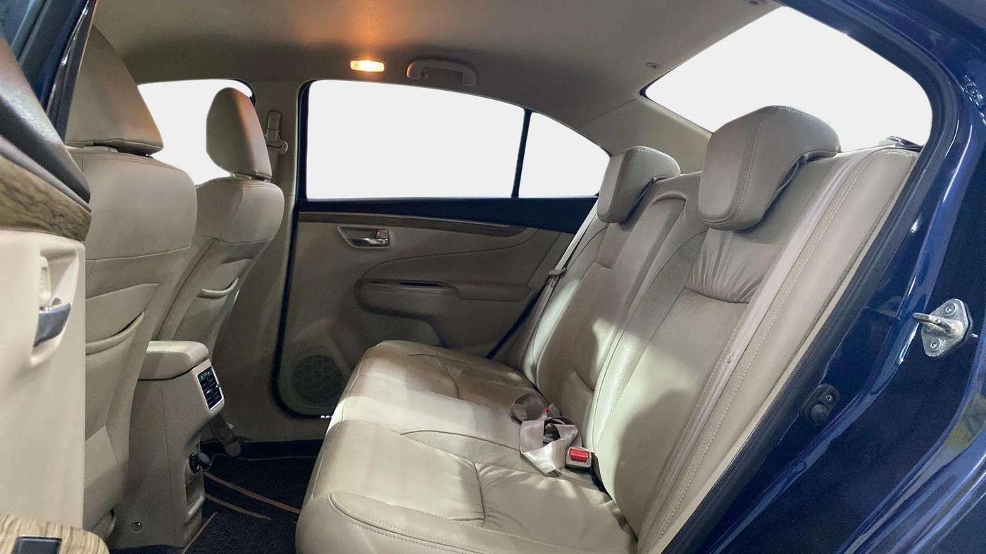2022 Maruti Ciaz ALPHA 1.5 SHVS PETROL, Petrol, Manual, 54,559 km, Right Side Rear Door Cabin