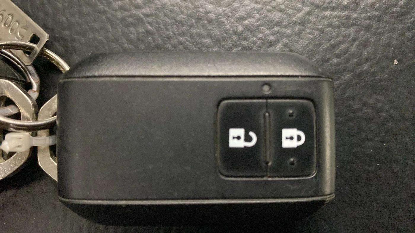 2020 Toyota Glanza G, Petrol, Manual, 57,153 km, Key Close Up