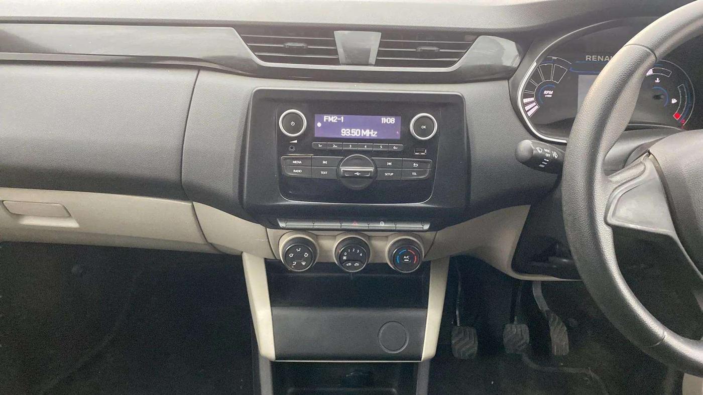 2019 Renault TRIBER RXL MT, Petrol, Manual, 60,120 km, Air Conditioner