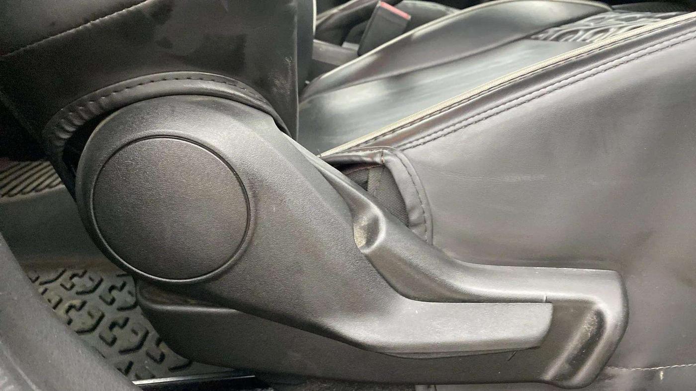 2023 Maruti FRONX DELTA PLUS 1.2L AGS, Petrol, Automatic, 13,378 km, Driver Side Adjustment Panel
