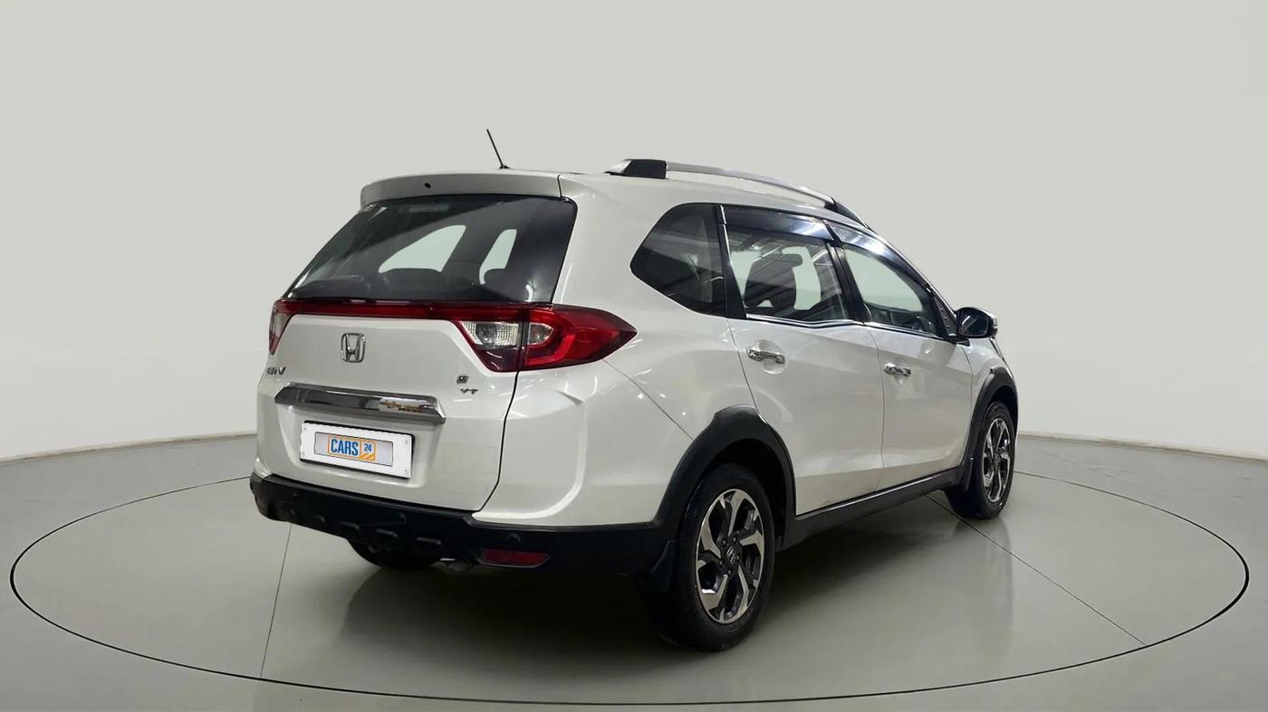 2018 Honda BR-V 1.5L I-VTEC V, Petrol, Manual, 35,770 km, Right Back Diagonal