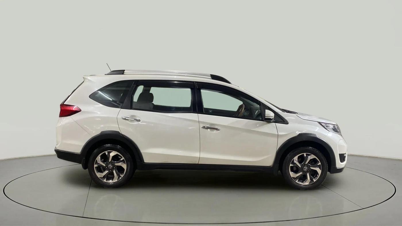 2018 Honda BR-V 1.5L I-VTEC V, Petrol, Manual, 35,770 km, Right Side View