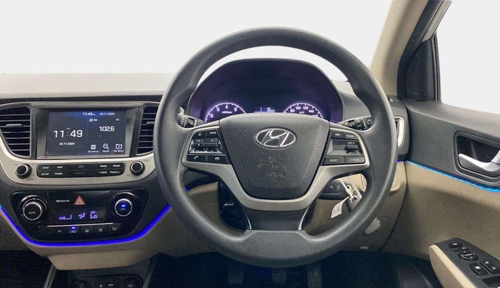 2018 Hyundai Verna 1.6 VTVT SX, Petrol, Manual, 38,199 km, Steering Wheel Close Up