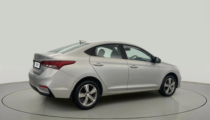 2018 Hyundai Verna 1.6 VTVT SX, Petrol, Manual, 38,199 km, Right Back Diagonal